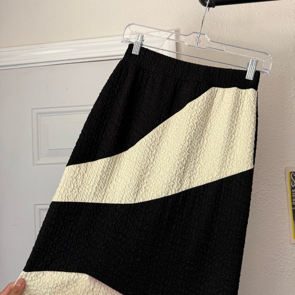 RITA ROW black cream crinkle popcorn textured pencil stretchy midi maxi skirt - Picture 3 of 9